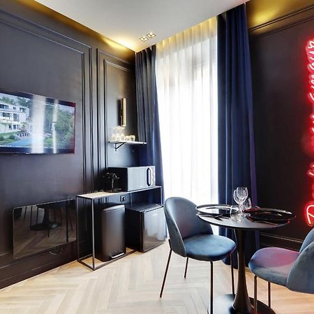 Couples Getaway Unit With Jacuzzi - City Center Parijs Buitenkant foto