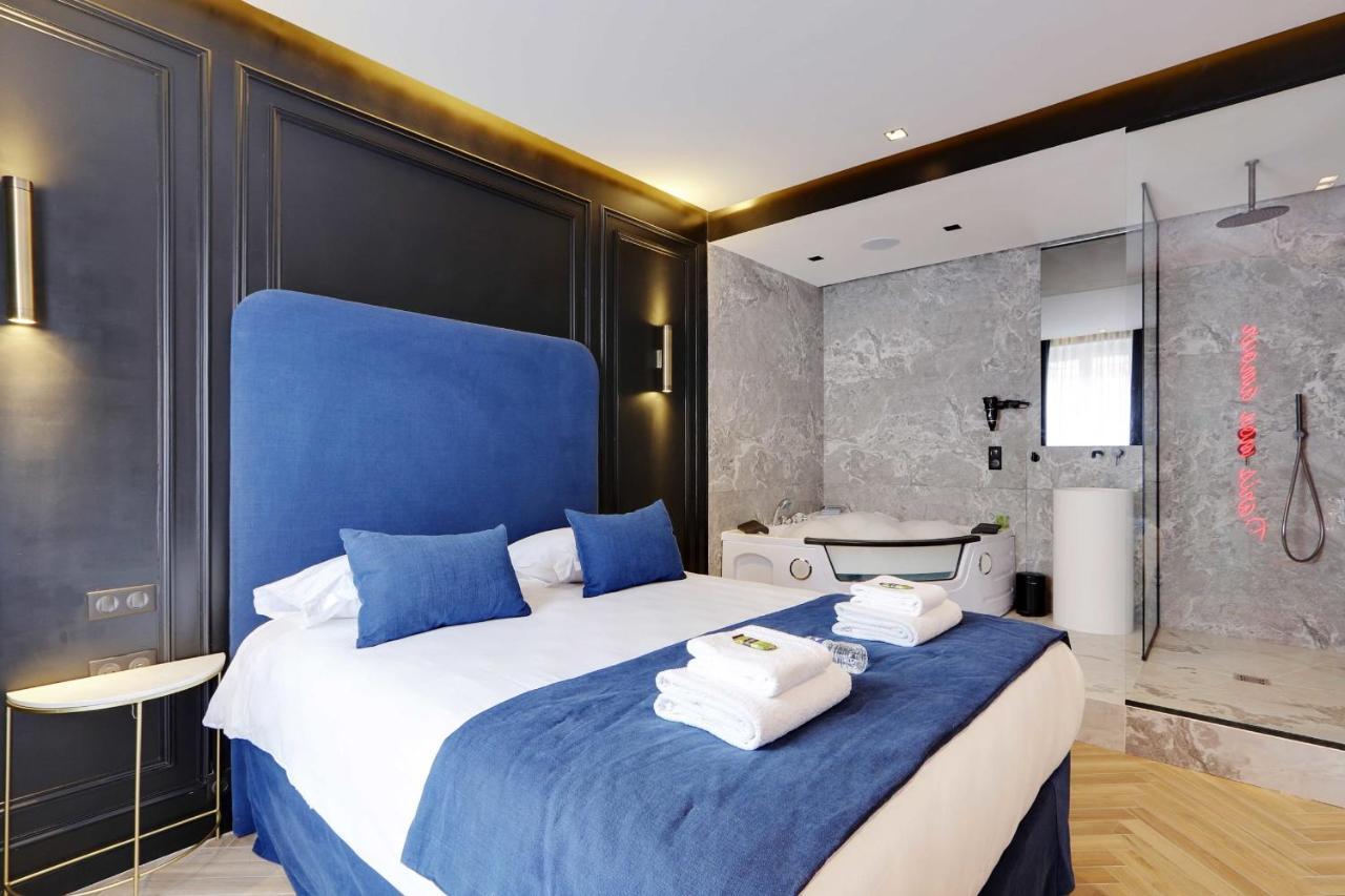 Couples Getaway Unit With Jacuzzi - City Center Parijs Buitenkant foto