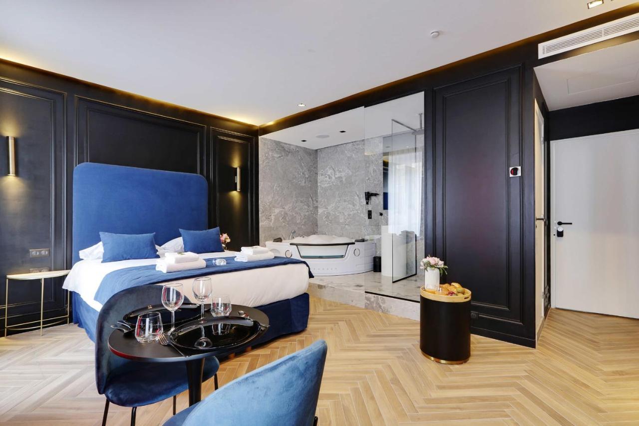 Couples Getaway Unit With Jacuzzi - City Center Parijs Buitenkant foto